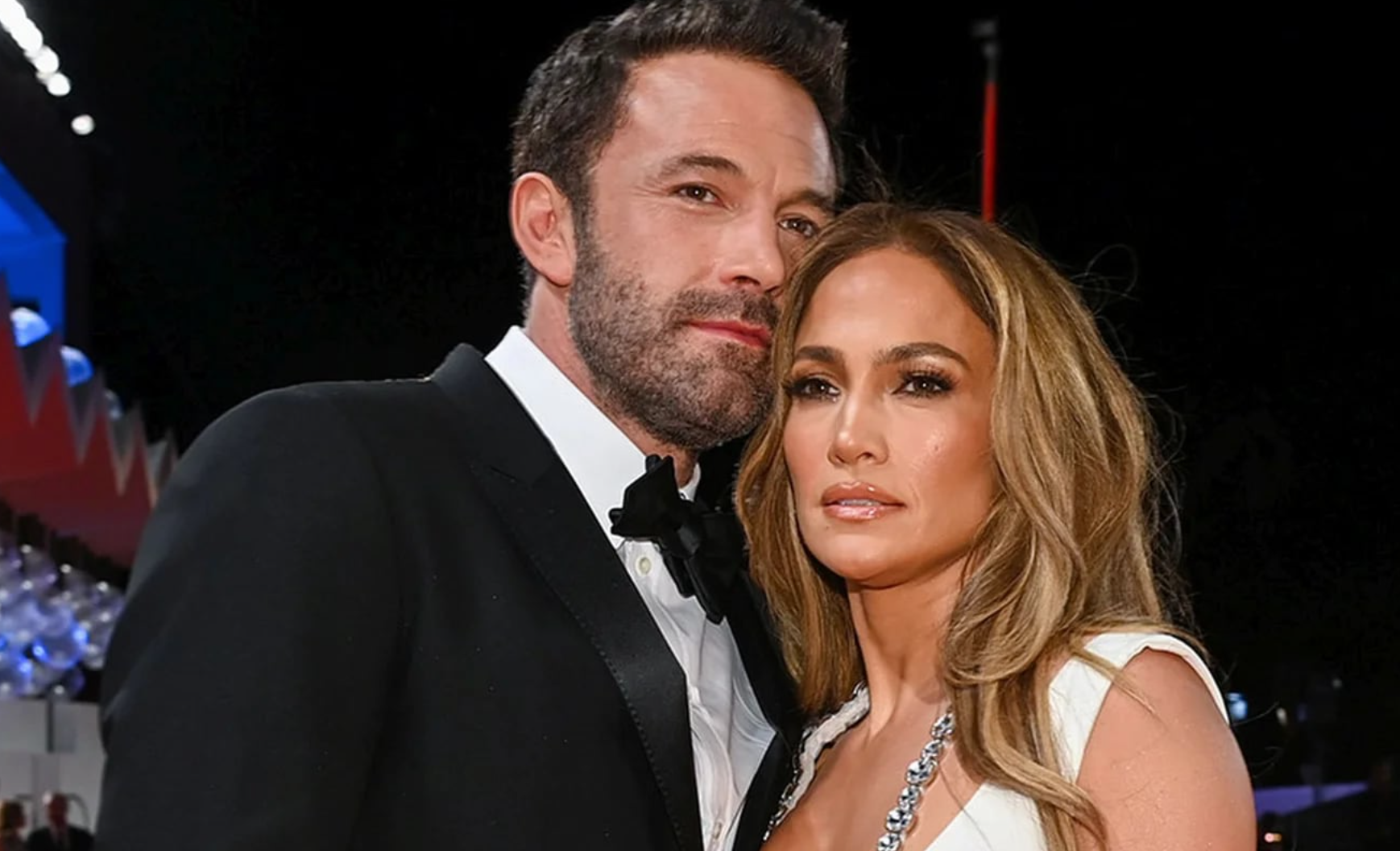 Ben Affleck y Jennifer Lopez por firmar el divorcio 